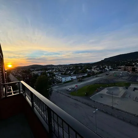 Family-friendly Luxury Penthhouse With Three Bedrooms アパート Jordalen