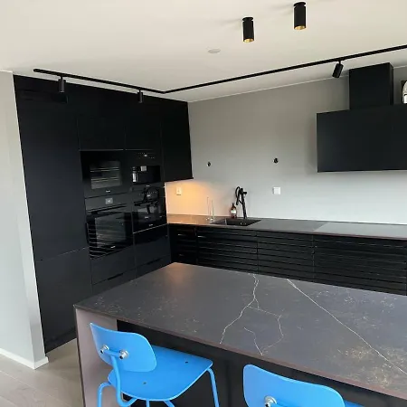 Family-friendly Luxury Penthhouse With Three Bedrooms アパート Jordalen