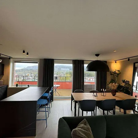 Family-friendly Luxury Penthhouse With Three Bedrooms