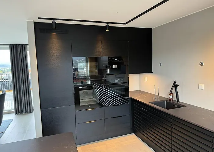 Family-friendly Luxury Penthhouse With Three Bedrooms Jordalen