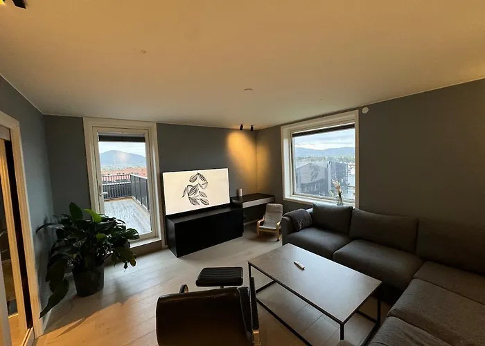 Family-friendly Luxury Penthhouse With Three Bedrooms アパート Jordalen