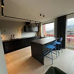 Leilighet Family-friendly Luxury Penthhouse With Three Bedrooms
